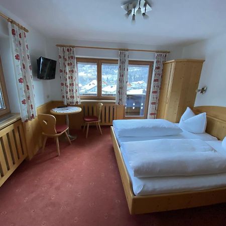 Pension Kandaharblick Петтной-ам-Арльберг Екстер'єр фото