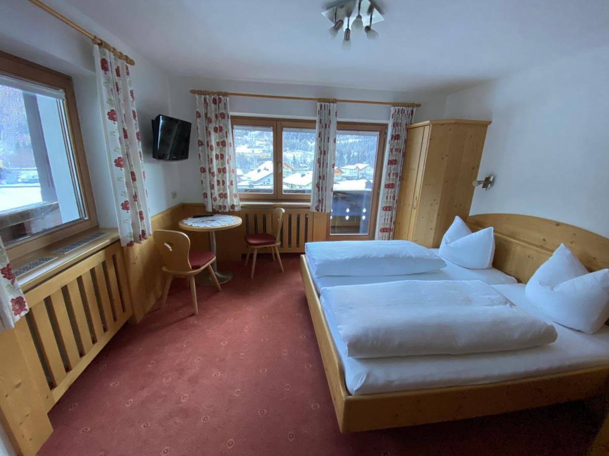 Pension Kandaharblick Петтной-ам-Арльберг Екстер'єр фото