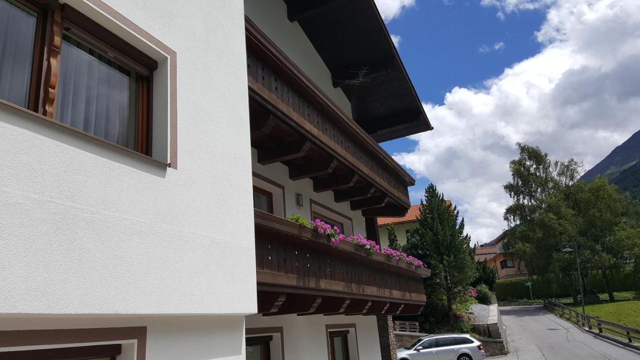 Pension Kandaharblick Петтной-ам-Арльберг Екстер'єр фото